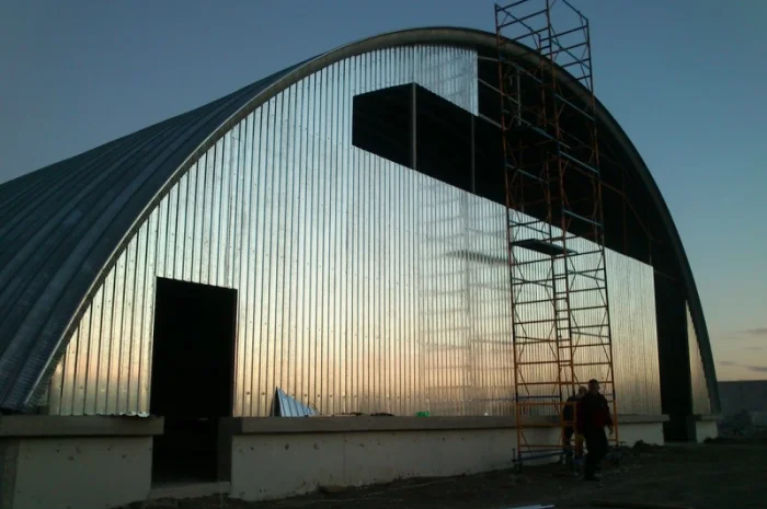 Производство, возведение и монтаж бескаркасных арочных ангаров, складов, хранилищ- фото № 8