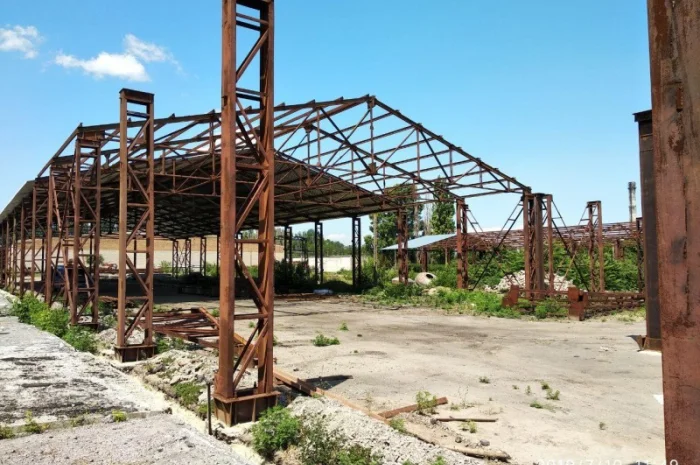 Ангар, ремонт зерносклада, реконструкция ангара. Замена кровли на складе- фото № 1