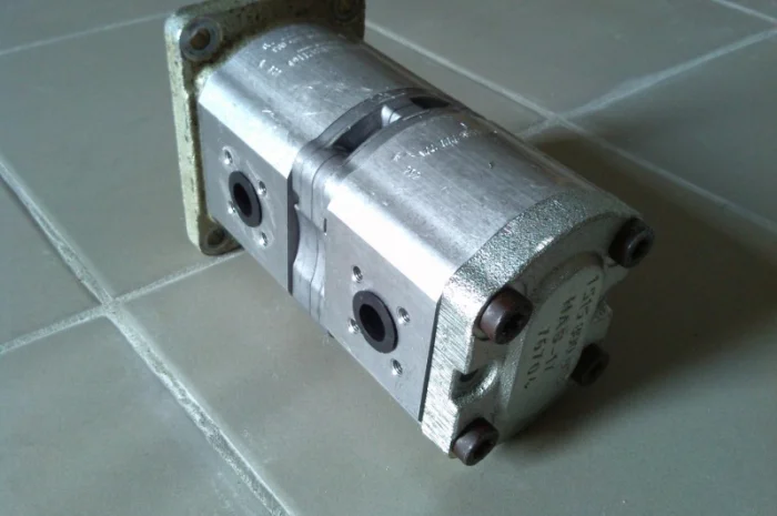 Ремонт шестеренчатого насоса Bosch- фото № 1