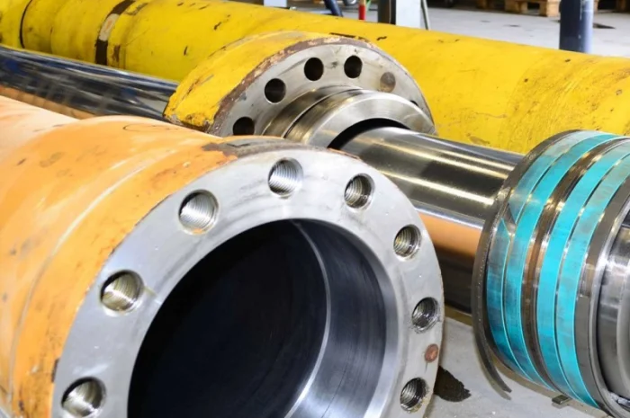 Ремонт гидроцилиндров на самосвалы Hyundai- фото № 1