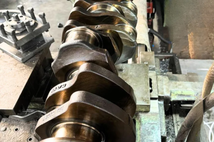 Ремонт колінвала 1950306 CAT C13 Відновлення місця під сальник- фото № 6