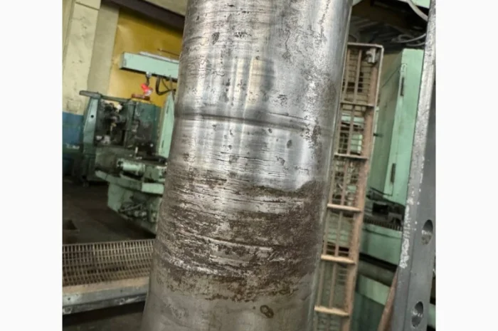 Ремонт посадкового місця поворотного шкворня AN206112 John Deere 4930- фото № 4