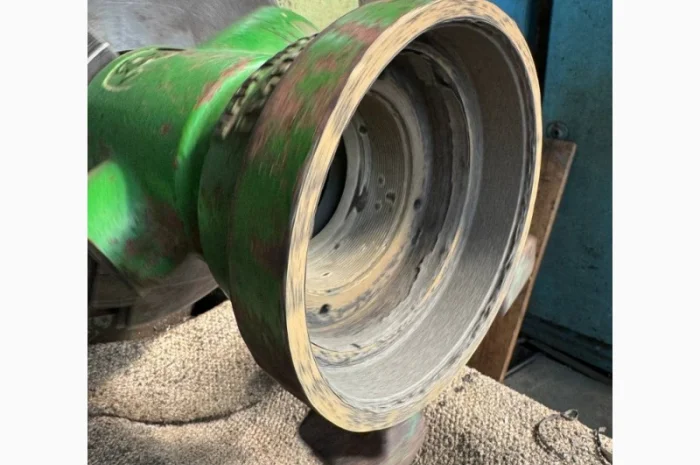 Відновлення місця під підшипник корпуса редуктора DE19785 John Deere- фото № 1