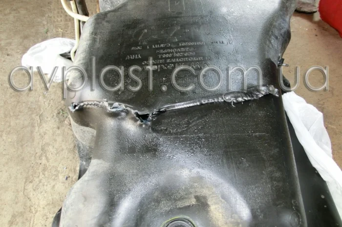 Ремонт пластиковых баков- фото № 2