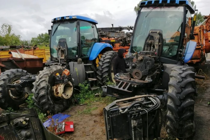Капитальный ремонт New Holland TG230 TG250 TG285 T8040 T8050 T8020- фото № 8