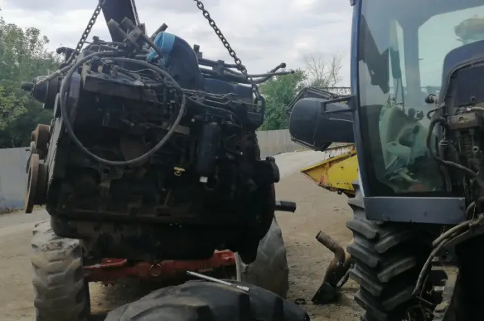 Капитальный ремонт New Holland TG230 TG250 TG285 T8040 T8050 T8020- фото № 18