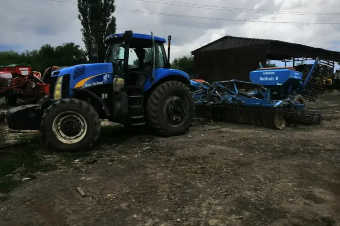Капитальный ремонт New Holland TG230 TG250 TG285 T8040 T8050 T8020- фото № 15