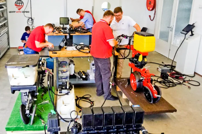 Ремонт, прошивка курсоуказателей, агронавигаторов- фото № 5