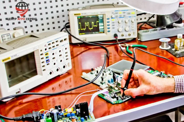 Ремонт GPS навигатора для трактора Trimble, Claas, TeeJet, Leica, Raven, Hexagon, Ag Leader- фото № 2