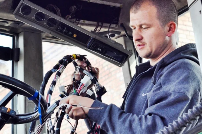 Ремонт GPS навигатора для трактора Trimble, Claas, TeeJet, Leica, Raven, Hexagon, Ag Leader- фото № 3