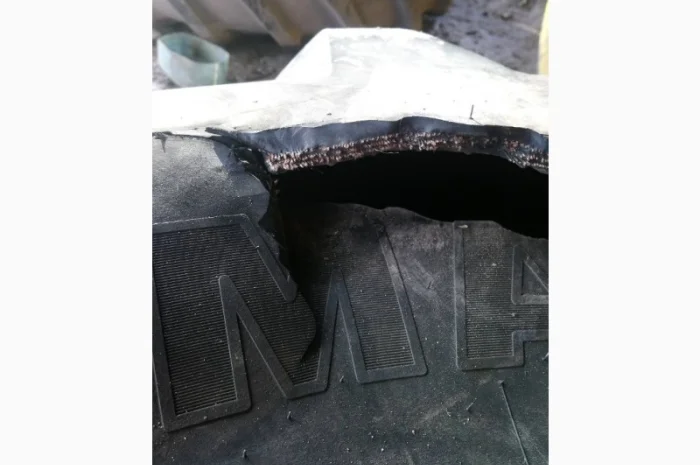 Сложные ремонты боковых порезов шин 710/75R42 Michelin- фото № 3