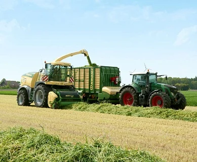 Услуги пресс-подборщика и аренда силосоуборочного комбайна в Чернигове- фото № 1