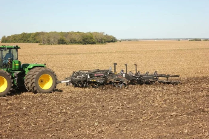 Послуги обробки землі: оранка, дискування, посів у Києві- фото № 1