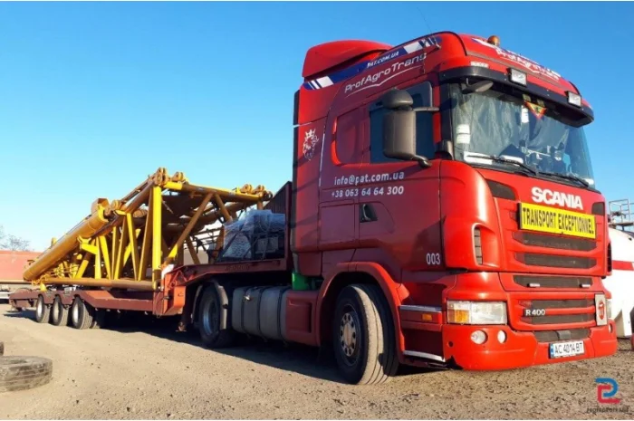 Негабаритные перевозки в Луцке – аренда трала для экскаваторов и бульдозеров- фото № 1