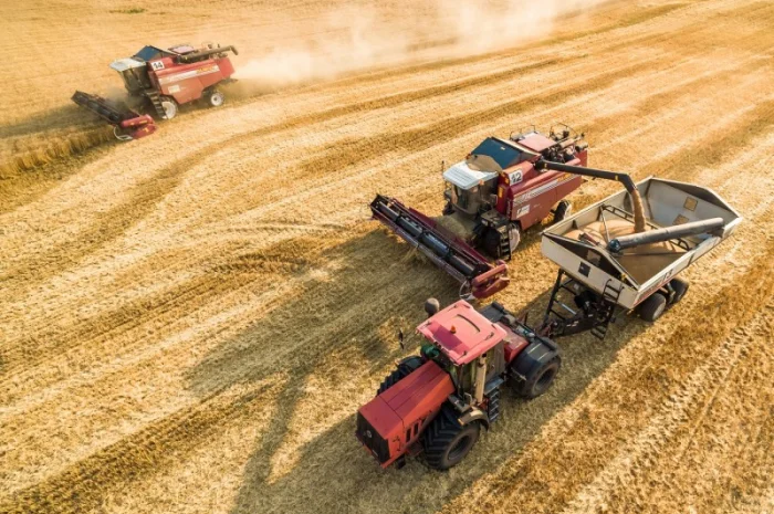 Потрібен комбайн, трактор та сівалка для сільгоспробіт- фото № 1