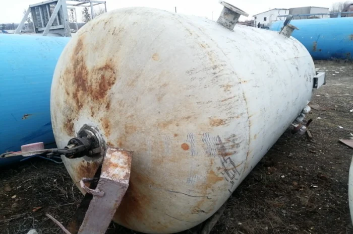 Емкость металлическая 5м3, бак для воды, резервуар ргс для гсм- фото № 2