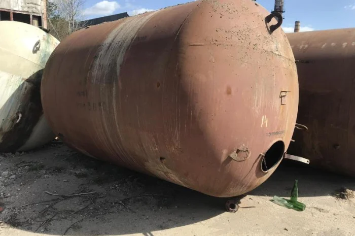 Емкость металлическая 10 м3, резервуар для гсм, бочка для воды, бак- фото № 11