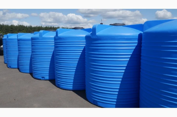 Продаж ємності для води 1000 літрів у Києві- фото № 1