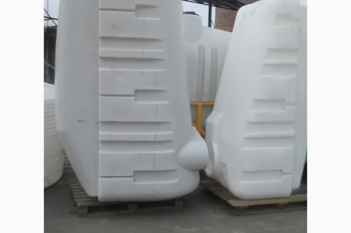 Емкость на прицепной опрыскиватель AGRO 2500 Е- фото № 1