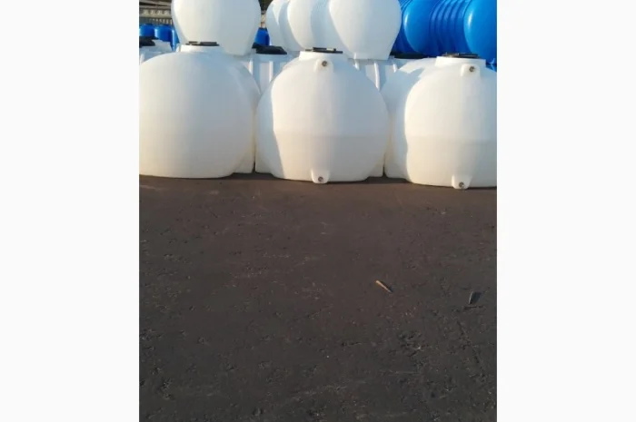 Ємності для перевезення КАС у Луцьку- фото № 1