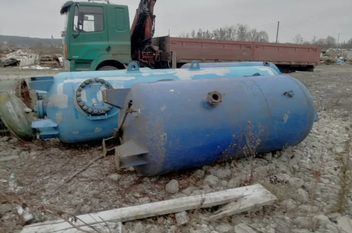 Воздушный ресивер, воздухосборник, газгольдер и мн.др- фото № 4