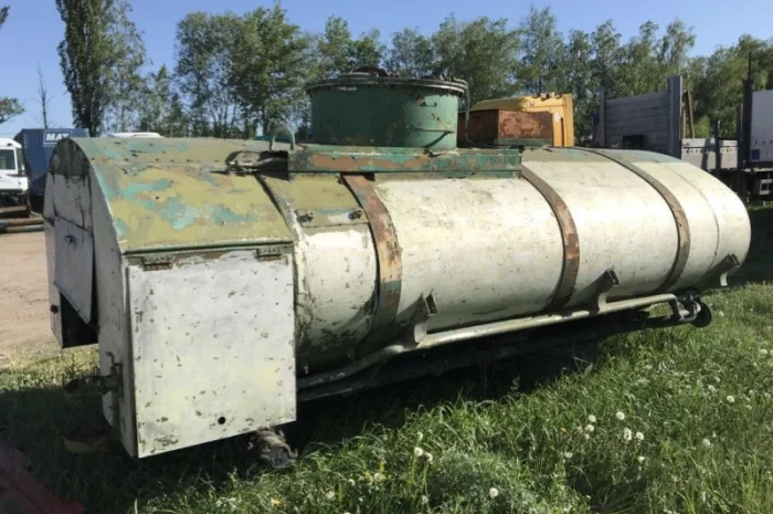 Купити металевий резервуар. Баки, бочки б/у- фото № 2