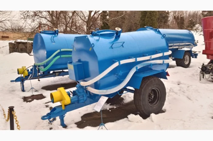 Ёмкость прицепная для воды апв 3 Уманьферммаш- фото № 4