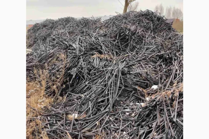 Закуповуємо Відходи Пнд каністри, краплинний полив, бочки, Біг Беги, Зернові рукави б/у- фото № 1