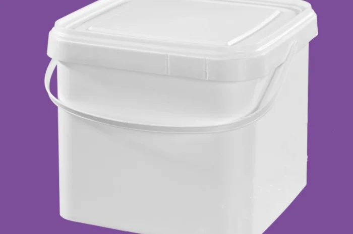 Пластикове квадратне ведро 5л з кришкою- фото № 1