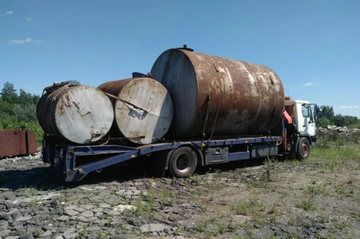 Металлические ёмкости б/у разных объёмов- фото № 3