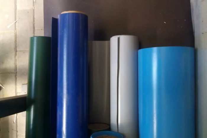 Плёнка ПВХ для накрытия грузовых СТО, ангаров, складов, зерновозов, урожая- фото № 1