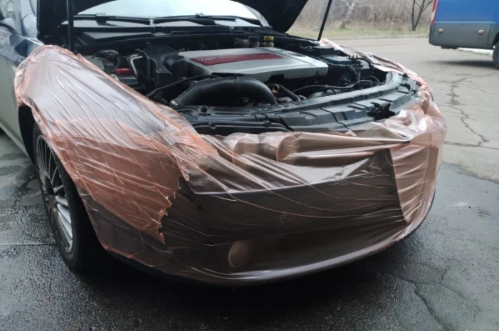 Плівка захисна самоклеюча для захисту поверхонь при ремонті РУЛОН- фото № 3