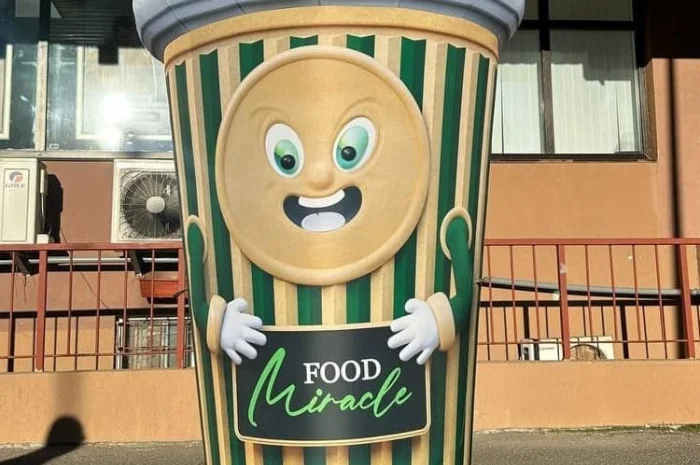 Уличная реклама ресторана- фото № 4