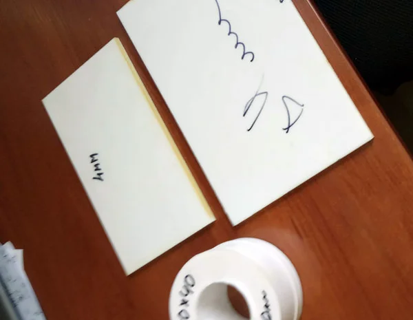 Обрізки смуг пластика Zedex ZX-100K (Wolf, Німеччина)- фото № 1