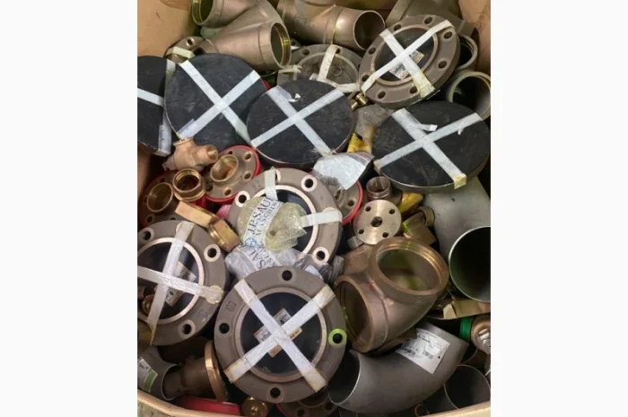 Судовые запчасти и дизельные двигатели- фото № 2