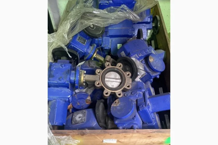 Судовые запчасти и дизельные двигатели- фото № 3