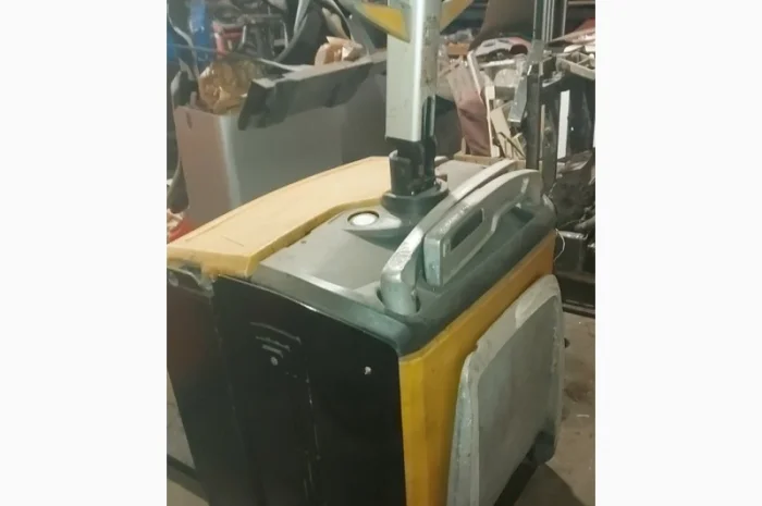 Електричний візок CATERPILLAR NPV20N - надійна техніка для вашого бізнесу- фото № 1