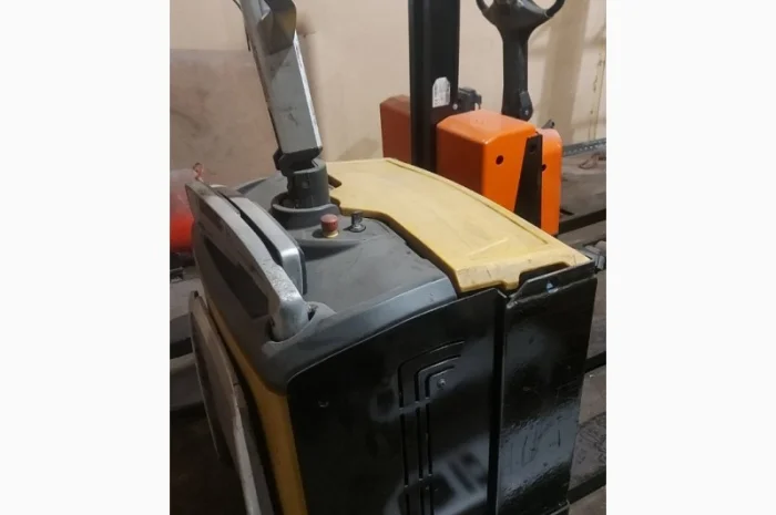 Електричний візок CATERPILLAR NPV20N - надійна техніка для вашого бізнесу- фото № 4