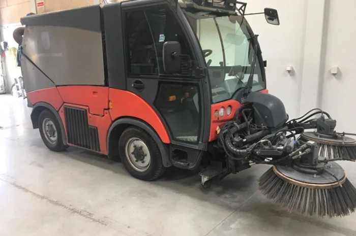 Коммунальная машина Hako Citymaster 2000 в продаже- фото № 1