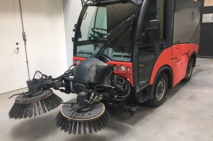 Коммунальная машина Hako Citymaster 2000 в продаже- фото № 2