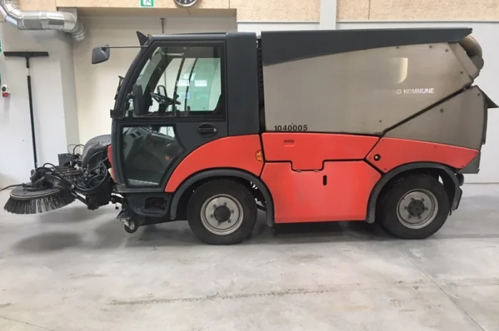 Коммунальная машина Hako Citymaster 2000 в продаже- фото № 3