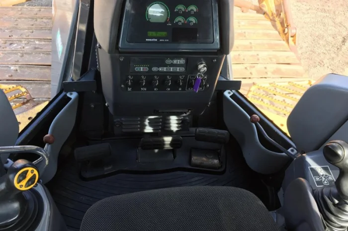 Бульдозер Komatsu D65PX-15E0 б/у в продаже- фото № 12