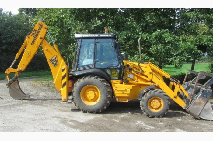 Екскаватор-навантажувач JCB 3CX у Києві- фото № 1