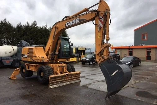 Колісний екскаватор CASE WX165 у відмінному стані- фото № 1