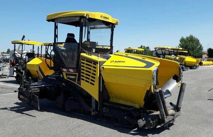 Асфальтоукладчик Bomag BF 300 C в продаже- фото № 10
