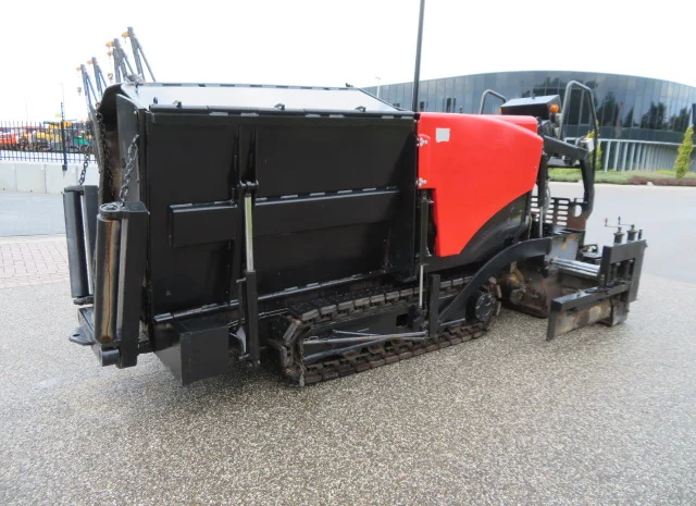 Асфальтоукладчик Vogele Super 800 – строительная техника б/у- фото № 1