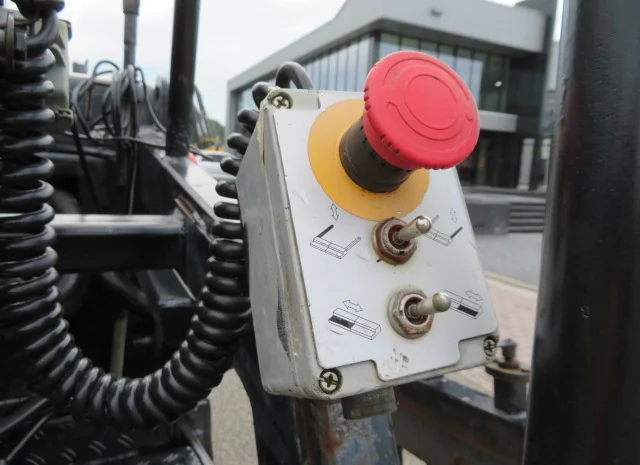 Асфальтоукладчик Vogele Super 800 – строительная техника б/у- фото № 9