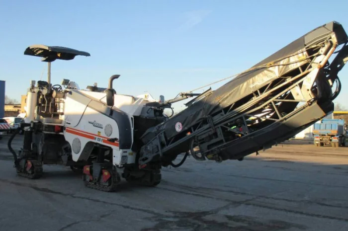 Дорожня Фреза Wirtgen W100F 2008 року у продажу- фото № 1