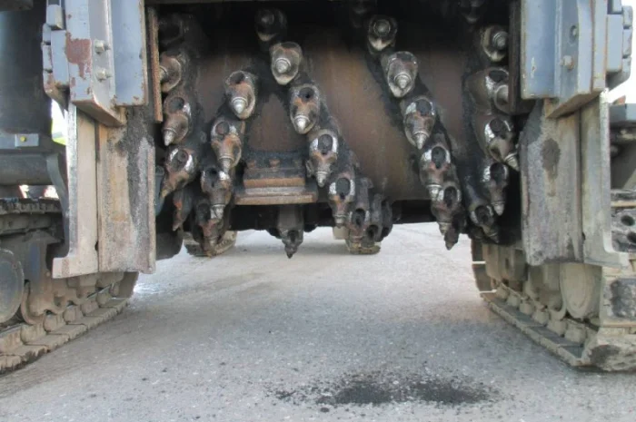 Дорожня Фреза Wirtgen W100F 2008 року у продажу- фото № 10