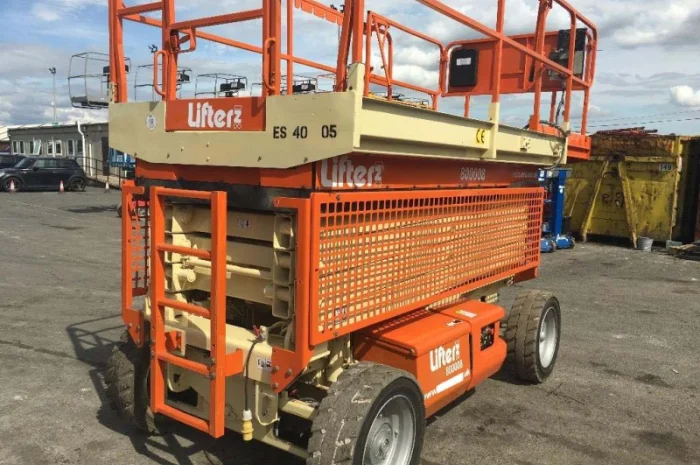 Подъемник ножничный JLG 4069LE – строительная техника- фото № 8